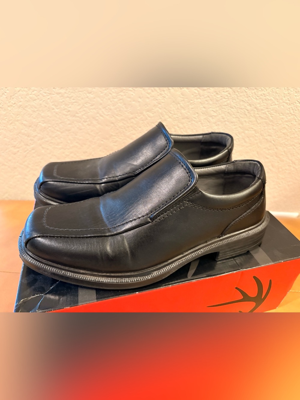 Deer Stags  Classic Men's Black Slip-On Dress Loafers Sz 8